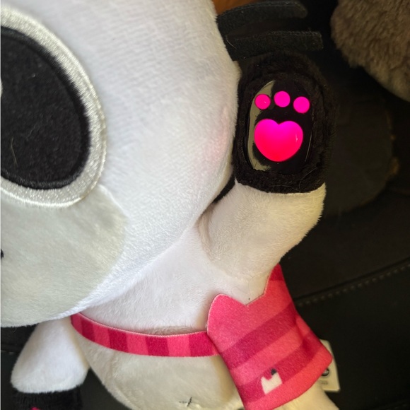Gabby’s doll house talking White & Pink Plush Toy—sound & lights work Pandy Paws - Picture 6 of 6